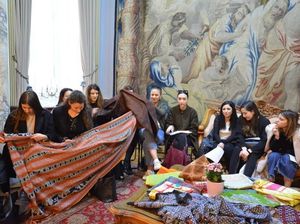 Mahasiswa Sekolah Mode Italia Siapkan Rancangan dengan Wastra Indonesia