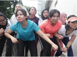 Jawab Keluhan, Transmart Bikin Emak-Emak Ini Geger