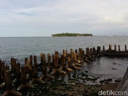 Wisata Horor ke Pulau Narapidana di Teluk Jakarta