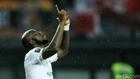Dalam drama adu penalti, dua pemain Persija gagal menceploskan bola, sementara hanya 1 pemain Kalteng yang gagal melaksanakan tugasnya.