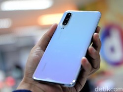 Penampakan Wujud Ponsel Tak Berponi dalam Paten Huawei