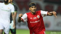 Persija akhirnya mencetak gol penyama kedudukan pada menit ke-76. Gol itu itu berbau offside. Bruno Matos ada di belakang pemain terakhir Kalteng Putra, bisa menceploskan bola ke gawang. Gol itu disahkan wasit.