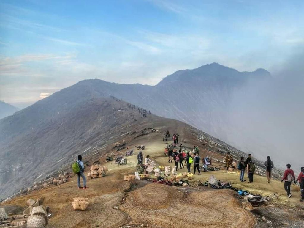 Arsitektur Pusat Informasi Geopark di Kaki Gunung Ijen Disayembarakan, Minat? Arsitektur Pusat Informasi Geopark di Kaki Gunung Ijen Disayembarakan, Minat?