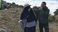Potret Hijabers yang Suka Naik Gunung Pakai Cadar, Tak Repot Pakai Gamis