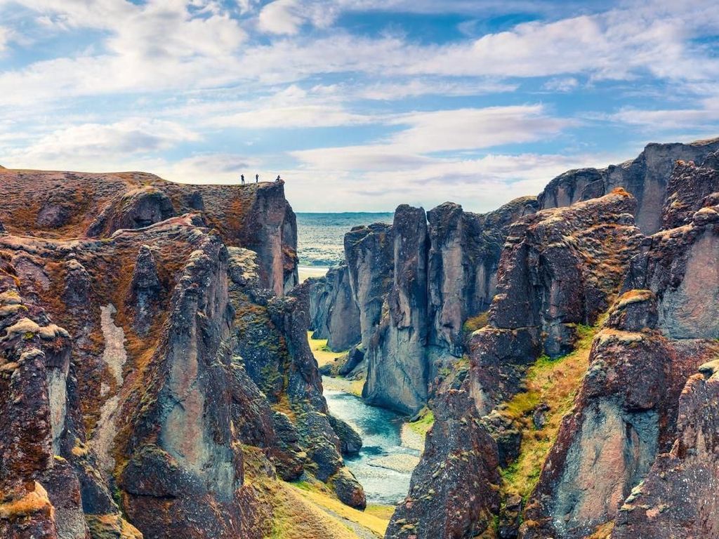 Islandia Buka Lagi 15 Juni, Turis Dapat Tes COVID-19 Gratis