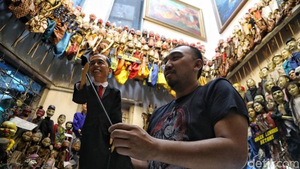 Potret Penjaga Seni Budaya Wayang di Jakarta