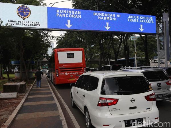 Rambu Elektronik Siap Hiasi Jalanan Ibu Kota