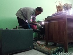 Pencuri Gondol Uang Siswa SMKN di Mojokerto Rp 500 Juta, Terekam CCTV