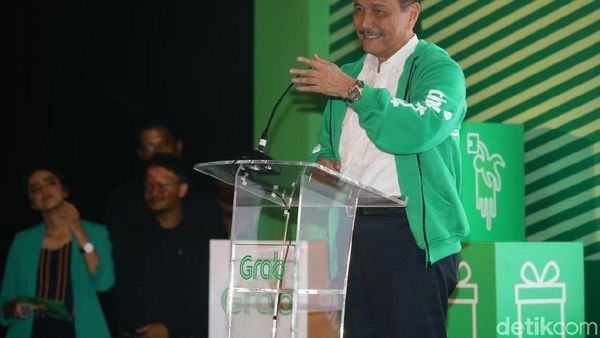 Semangat Luhut Ajak Anak Muda Bisnis Online-online