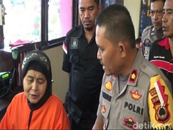 Nenek Penipu di Makassar Mengaku Simpan Duit Gaib Belasan Miliar