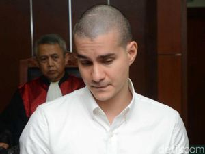 Andi Soraya Curiga Steve Emmanuel Punya Gangguan Jiwa Sejak Lama Andi Soraya Curiga Steve Emmanuel Punya Gangguan Jiwa Sejak Lama