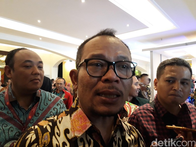 Menaker Terbitkan Edaran Libur Bagi Pekerja Saat Pemilu Menaker Terbitkan Edaran Libur Bagi Pekerja Saat Pemilu