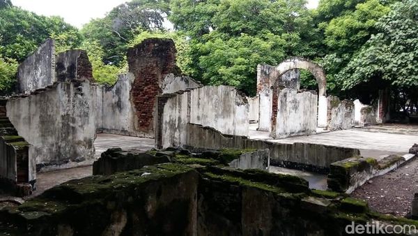 Foto: Libur Akhir Pekan, Uji Nyali di Pulau Narapidana