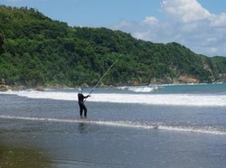 Tulungagung Juga Punya Pantai Cantik