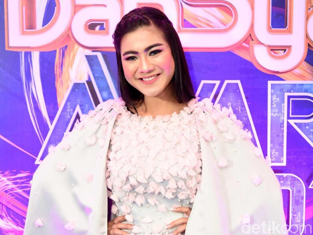 Felicya Angelista Makin Manja saat Hamil Anak Kedua Felicya Angelista Makin Manja saat Hamil Anak Kedua
