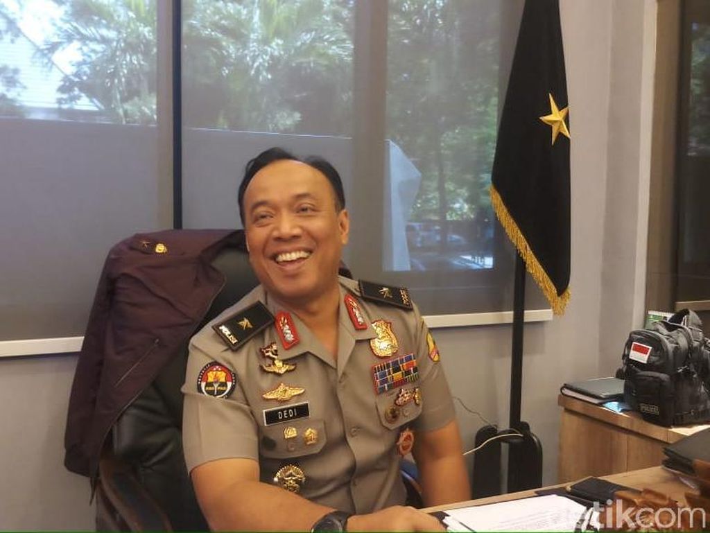 Selain LGBT, TT Polisi Gay Dipecat karena Desersi-Pelecehan Seksual Selain LGBT, TT Polisi Gay Dipecat karena Desersi-Pelecehan Seksual