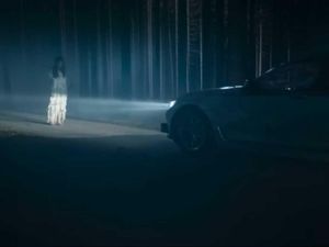 Kocak! Mobil Otonom Bikin Hantu Ketakutan