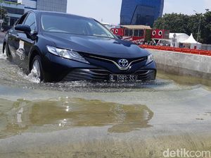 Arena Test Drive Raksasa Toyota Indonesia