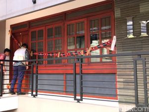 Tim KPK Geledah Lokasi Bowo Simpan Amplop Serangan Fajar Tim KPK Geledah Lokasi Bowo Simpan Amplop Serangan Fajar