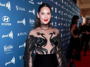 Olivia Munn Seksi Abis dengan Dress Menerawang
