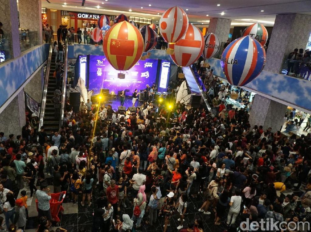 Trans Studio Mall Bali Resmi Dibuka, Pengunjung Antusias Trans Studio Mall Bali Resmi Dibuka, Pengunjung Antusias