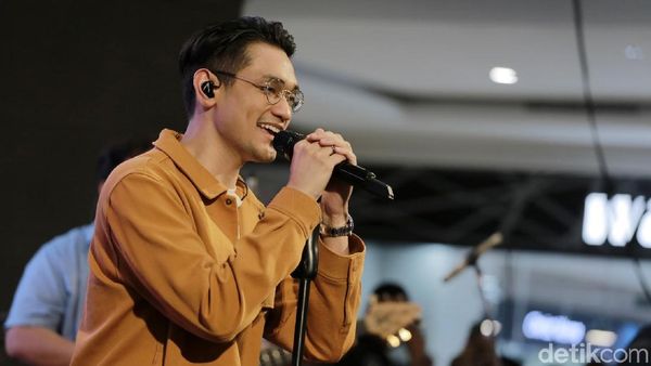 Penutup Manis oleh Afgan di dHOT Music Day 2019