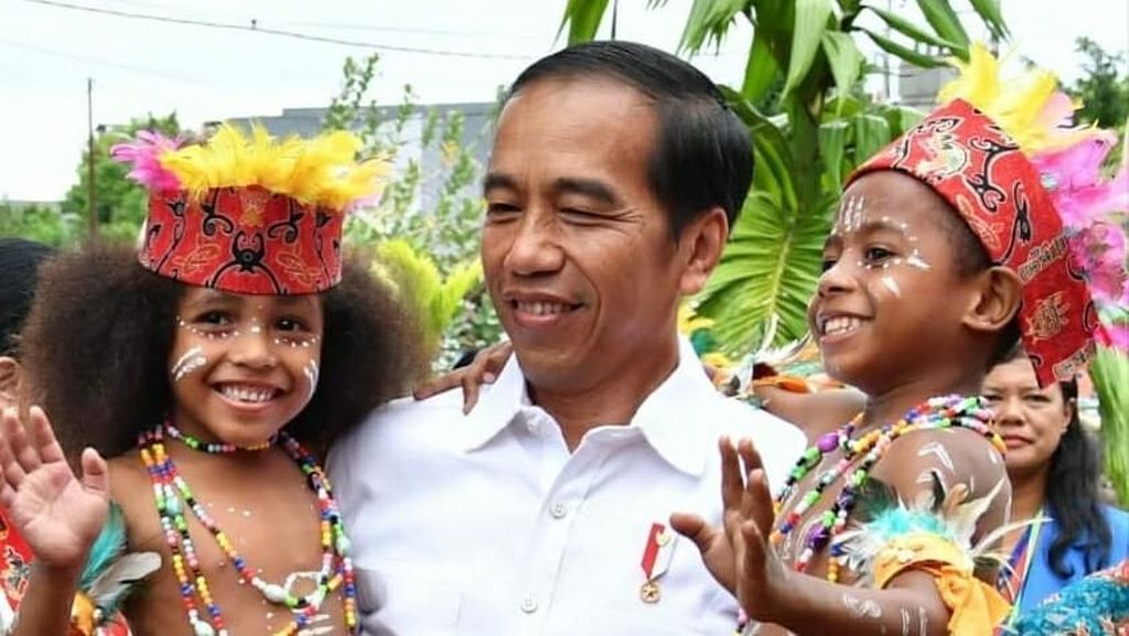 Intip 7 Potret Hangatnya Kebersamaan Jokowi dengan Anak-anak