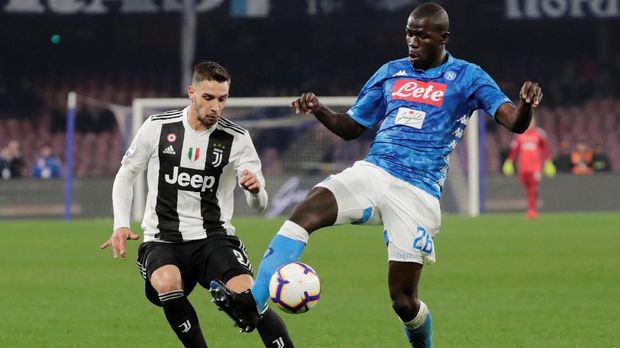 Mattia De Sciglio jadi andalan Juventus di posisi bek kanan.