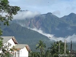 Asal-usul Nama Tasikmalaya, Keusik Ngalayah Muntahan Galunggung