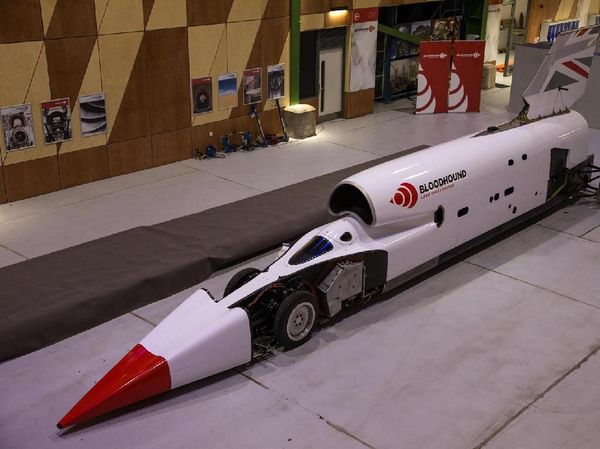 Jet Darat Pemecah Rekor Kecepatan, Tembus 1.600 Km/jam!