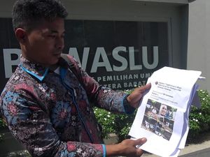 Makan Bareng Dahnil Anzar, Ketua KPU Pariaman Ngaku Hanya Spontan Makan Bareng Dahnil Anzar, Ketua KPU Pariaman Ngaku Hanya Spontan