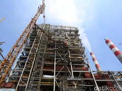 Menerka Alasan Jokowi Hapus Abu Batu Bara dari Daftar Limbah Berbahaya