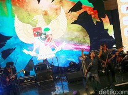 Dagelan Penipu Rakyat, Pesan Menohok Navicula untuk Anggota DPR