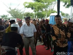 Di Depan Nelayan, Luhut Bela Pemerintah dari Hoaks dan Fitnah
