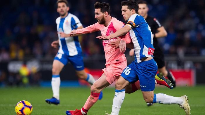 Barcelona akan menghadapi Espanyol di Liga Spanyol akhir pekan ini (Foto: Alex Caparros/Getty Images)