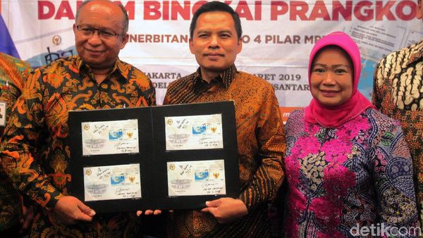 MPR Luncurkan Prangko 4 Pilar