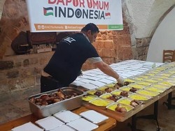 Ini Kesibukan Dapur Umum Indonesia di Palestina Saat Masak Ribuan Porsi Makanan