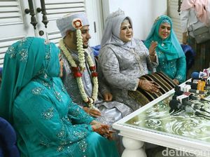 Harapan Bunda Elvy Sukaesih kepada Dhawiya di Hari Pernikahan