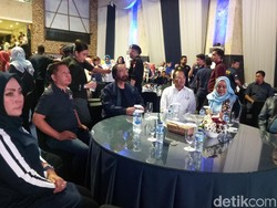Relawan Jokowi Sulsel Nobar Bersama Surya Paloh dan Walkot Makassar