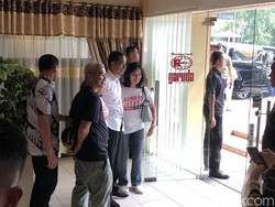 Ajak Makan Siang Keluarga Jelang Debat, Jokowi: Pas Waktunya Longgar