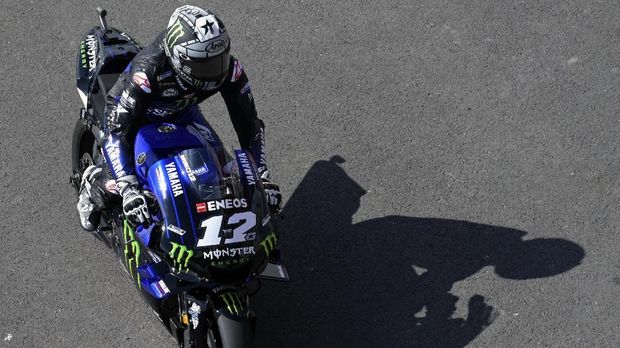 Maverick Vinales mendapat hukuman karena dianggap melakukan kesalahan saat start.