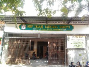 Di Ponpes Tanfirul Ghoyyi Lamongan Ada SMK Jurusan Ternak Unggas