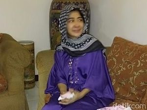 Bertemu Ayahnya 1 Bulan Lalu, Uut Permatasari Sebut Tak Ada Firasat Bertemu Ayahnya 1 Bulan Lalu, Uut Permatasari Sebut Tak Ada Firasat