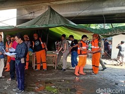 3 Tenda Pengungsian Didirikan untuk Warga Kolong Tol Pluit