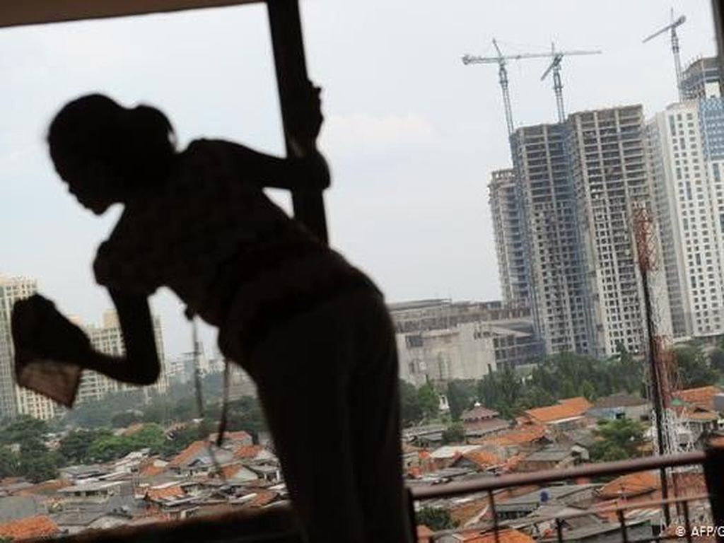 PRT di Singapura Sering Alami Eksploitasi dan Intimidasi PRT di Singapura Sering Alami Eksploitasi dan Intimidasi
