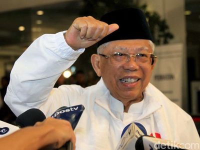 Tiba di Hotel Shangri-La, Maruf Amin Salam Jempol