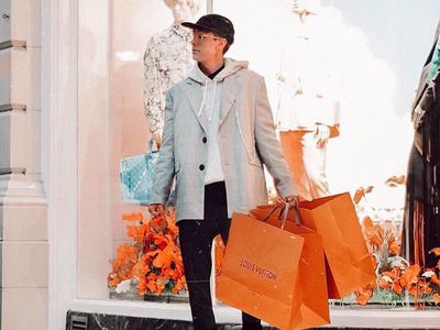Viral, Aksi Vlogger Pura-pura Jadi Orang Kaya di Instagram