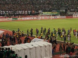 Tira Persikabo Bikin Keributan, Rahmad Darmawan Minta Maaf Tira Persikabo Bikin Keributan, Rahmad Darmawan Minta Maaf