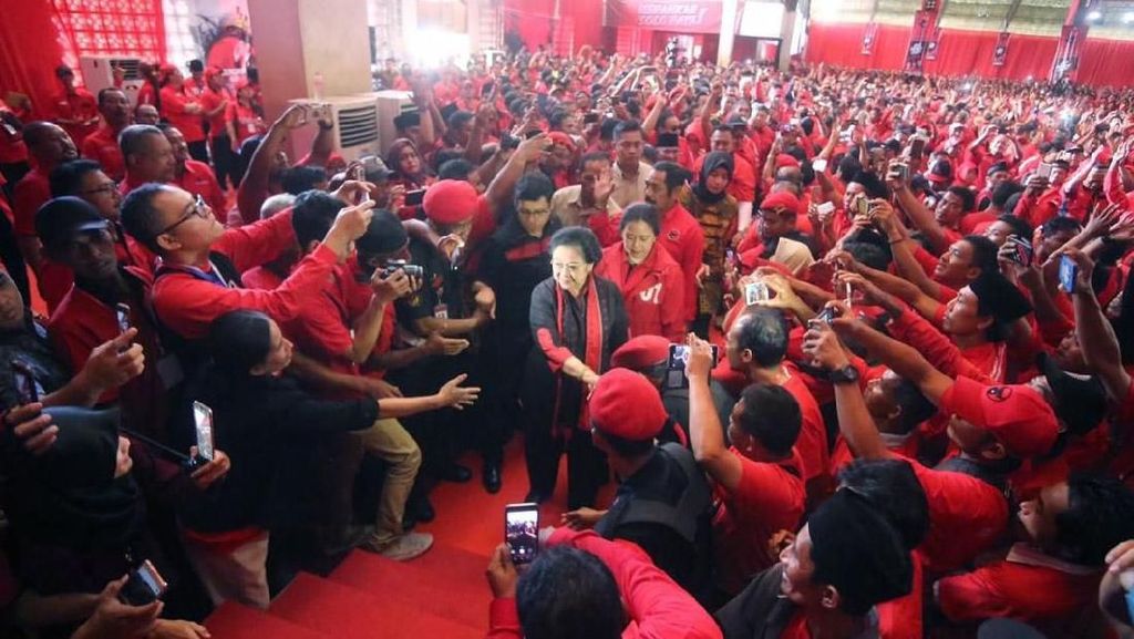 PDIP Gelar Kampanye Terbuka di Sukoharjo PDIP Gelar Kampanye Terbuka di Sukoharjo