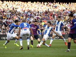 Messi memperbesar keunggulan Barca di menit ke-89. Lewat serangan balik Malcom melepas umpan silang mendatar ke arah Messi, yang langsung disambar dengan tembakan kaki kiri. (Foto: Alex Caparros/Getty Images)